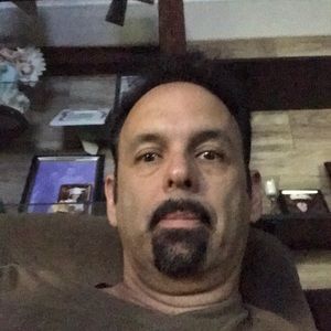 Meet your Posher, Dennis